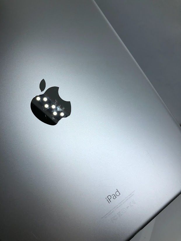 ムスビー｜iPad Pro 9.7インチ Wi-Fiモデル 256GB シルバー【iPad Pro 