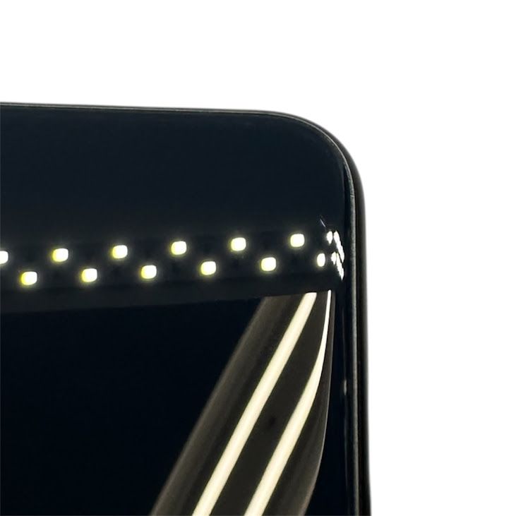 �ڥХåƥ꡼99%��iPhone��SE����3�����64GB���ߥåɥʥ��ȡ�SIM�ե꡼��au��