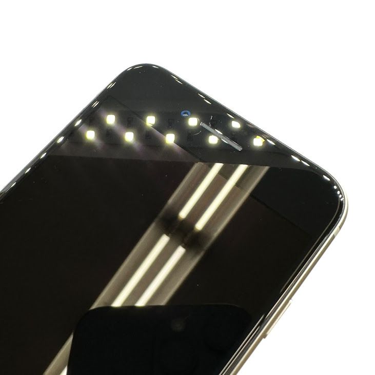 �ڥХåƥ꡼100%��iPhone��SE����3�����64GB���������饤��
