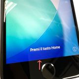 iPhone��SE����2�����128GB���֥�å���SIM�ե꡼��au��