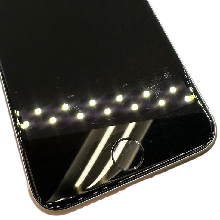 �ڥХåƥ꡼96%��iPhone��SE����3�����64GB���������饤�ȡ�SIM�ե꡼���ɥ�����