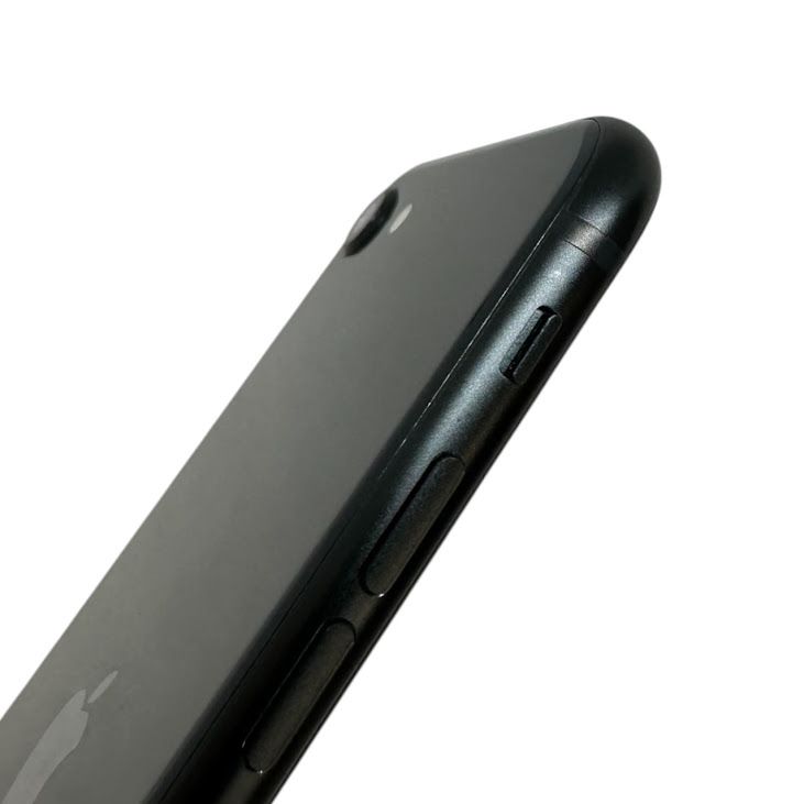 �ڥХåƥ꡼100%��iPhone��SE����3�����64GB���ߥåɥʥ��ȡ�SIM�ե꡼��au��