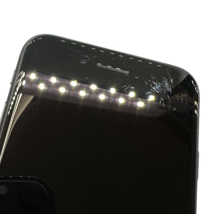 �ڥХåƥ꡼97%��iPhone��SE����3�����64GB���ߥåɥʥ��ȡ�SIM�ե꡼��au��