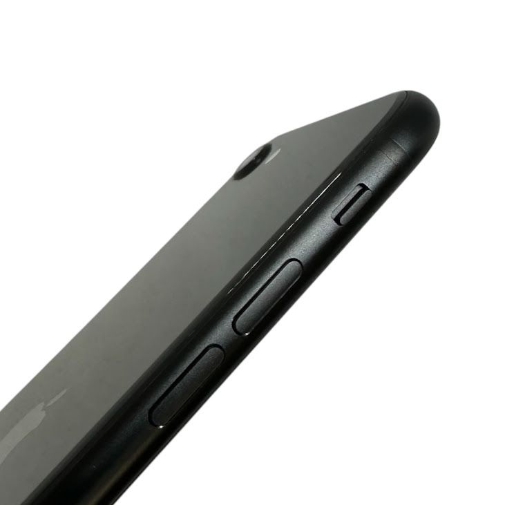 �ڥХåƥ꡼94%��iPhone��SE����2�����64GB���֥�å���SIM�ե꡼���ɥ�����
