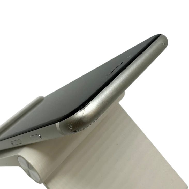 iPhone��SE����2�����64GB���ۥ磻�ȡ�SIM�ե꡼���ɥ�����