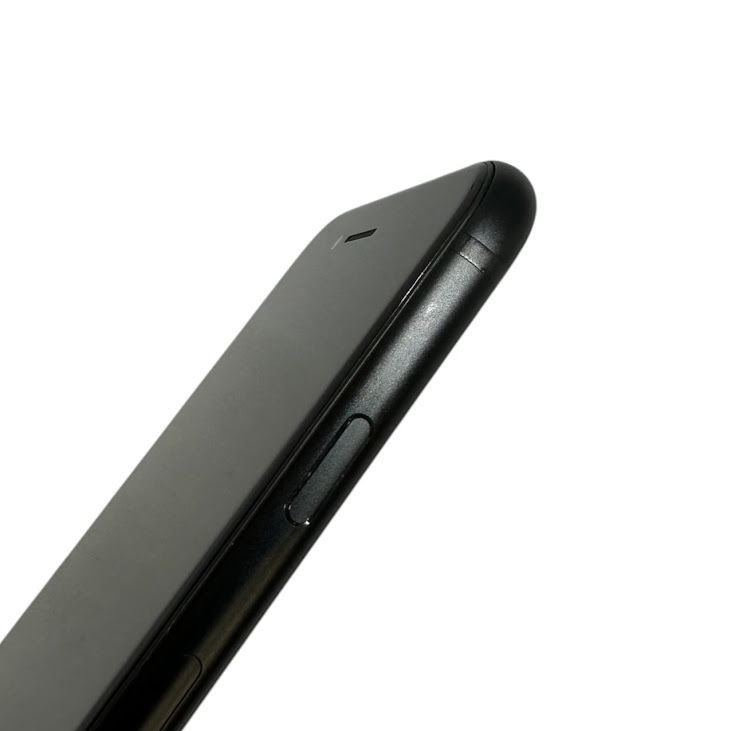 �ڥХåƥ꡼100%��iPhone��SE����2�����64GB���֥�å���SIM�ե꡼��au��