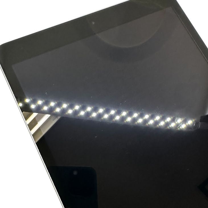 �ڥХåƥ꡼84%��iPad��9��Wi��Fi��64GB������С�
