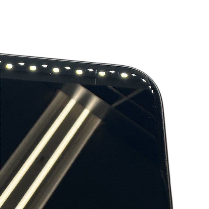 �ڥХåƥ꡼100%��iPhone��SE����3�����64GB���ߥåɥʥ��ȡ�SIM�ե꡼��au��