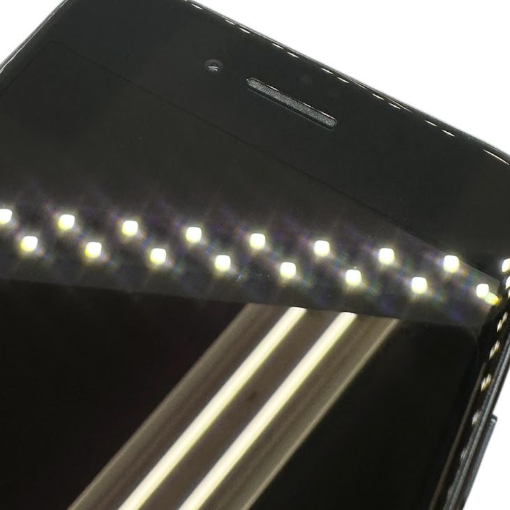 �ڥХåƥ꡼100%��iPhone��SE����3�����64GB���ߥåɥʥ��ȡ�SIM�ե꡼��au��