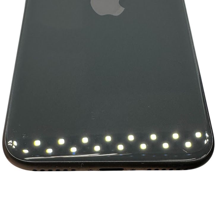 �ڥХåƥ꡼99%��iPhone��SE����2�����128GB���֥�å���au��