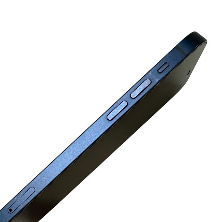 �ڥХåƥ꡼88%��iPhone��12��256GB���֥롼��SIM�ե꡼��au��