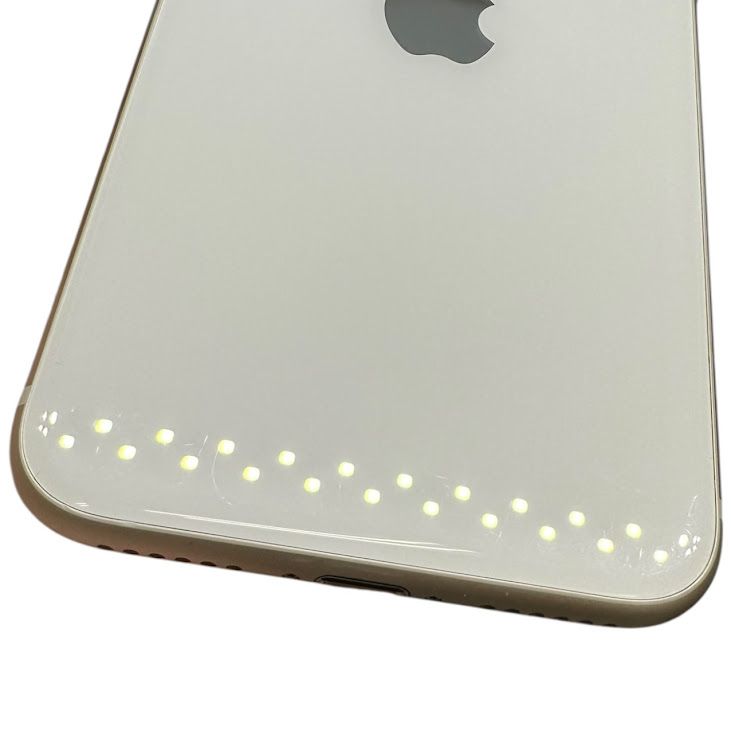 �ڥХåƥ꡼92%��iPhone��SE����3�����64GB���������饤�ȡ�SIM�ե꡼���ɥ�����