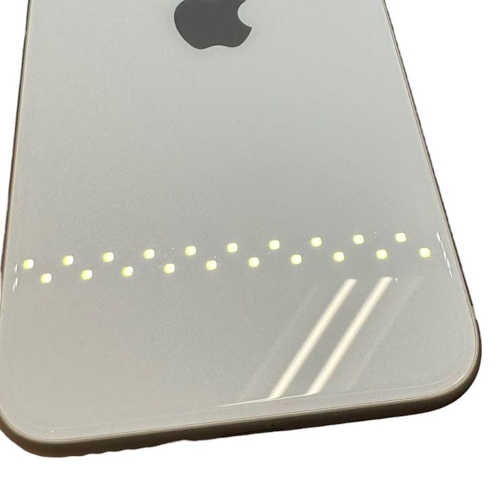 �ڥХåƥ꡼84%��iPhone��SE����3�����128GB���������饤��