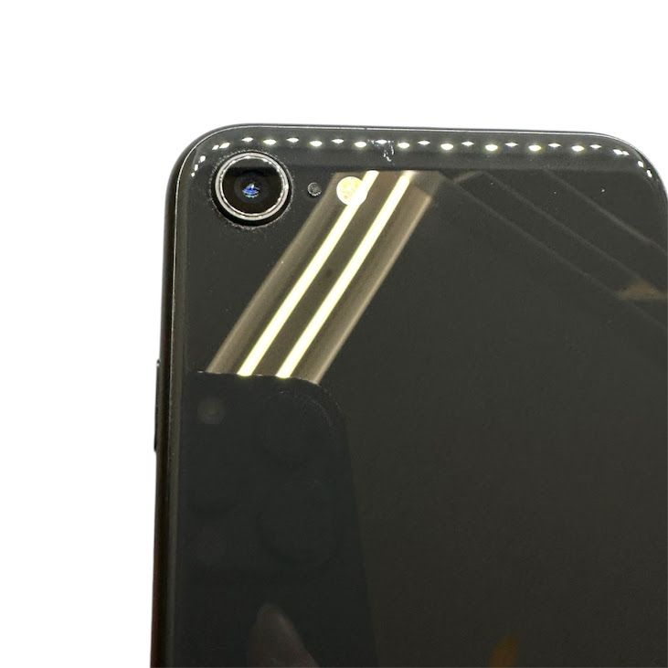 �ڥХåƥ꡼82%��iPhone��SE����2�����64GB���֥�å���SIM�ե꡼�����եȥХ���