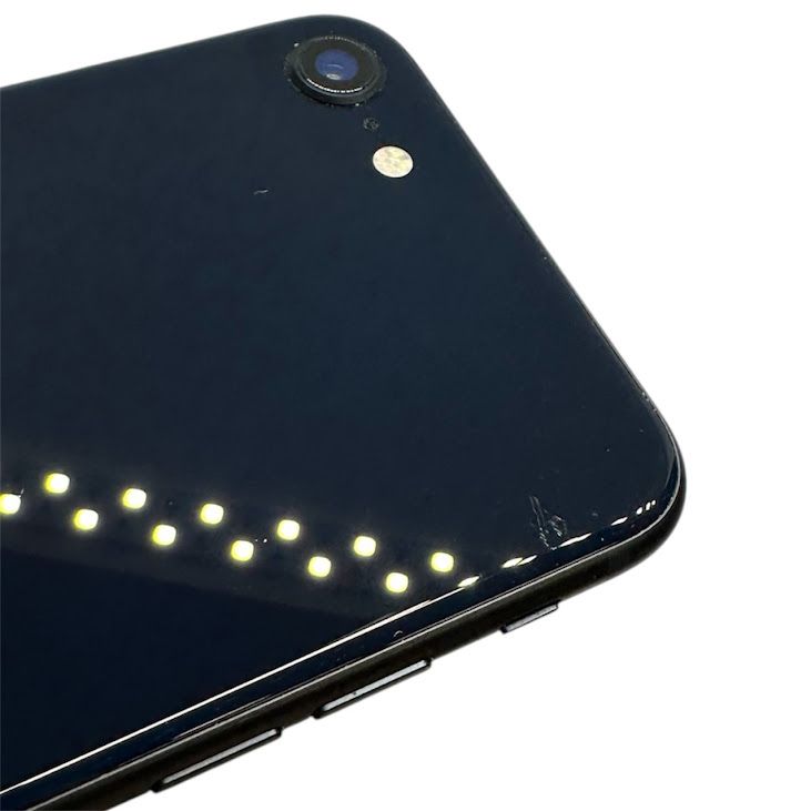 �ڥХåƥ꡼100%��iPhone��SE����3�����64GB���ߥåɥʥ��ȡ�SIM�ե꡼��au��