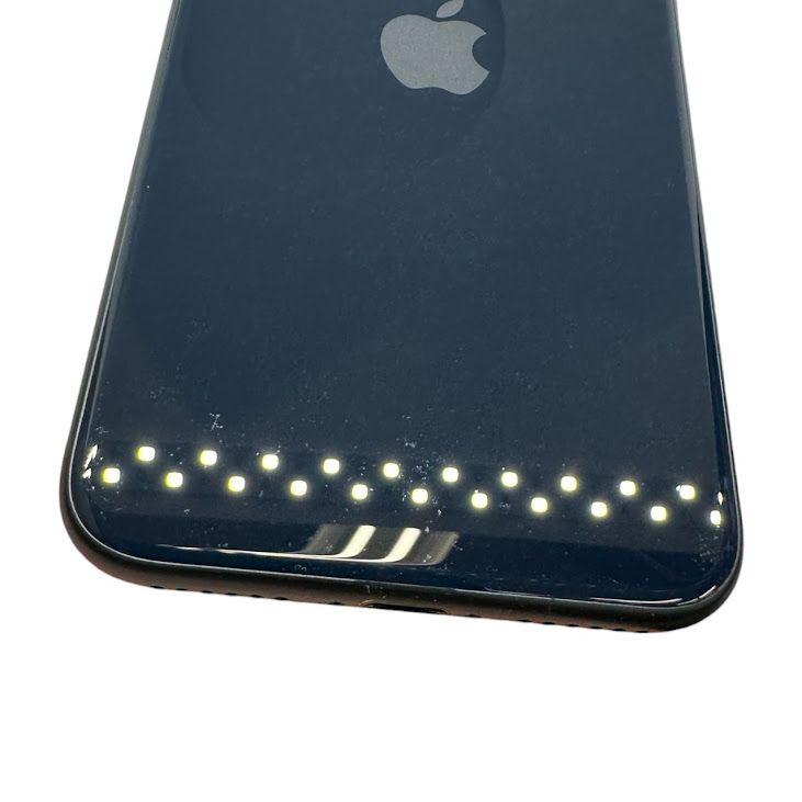 �ڥХåƥ꡼83%��iPhone��SE����3�����128GB���ߥåɥʥ���