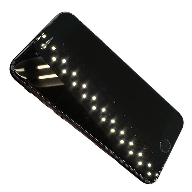 �ڥХåƥ꡼85%��iPhone��SE����2�����64GB���֥�å���SIM�ե꡼��au��