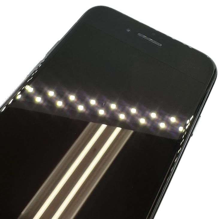 �ڥХåƥ꡼99%��iPhone��SE����3�����64GB���ߥåɥʥ��ȡ�SIM�ե꡼��au��