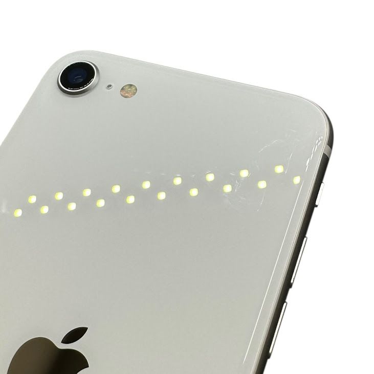 �ڥХåƥ꡼94%��iPhone��SE����2�����64GB���ۥ磻�ȡ�SIM�ե꡼��au��