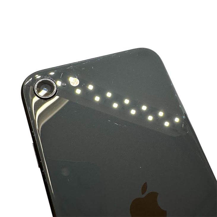 �ڥХåƥ꡼83%��iPhone��SE����2�����64GB���֥�å���SIM�ե꡼���ɥ�����