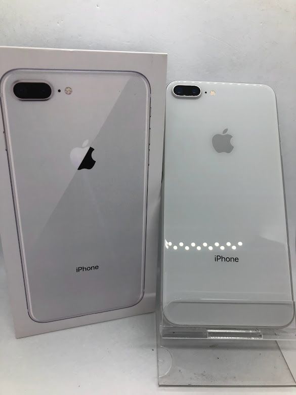 ムスビー｜iPhone8 Plus 256GB シルバー SIMフリー au版 バッテリー79  