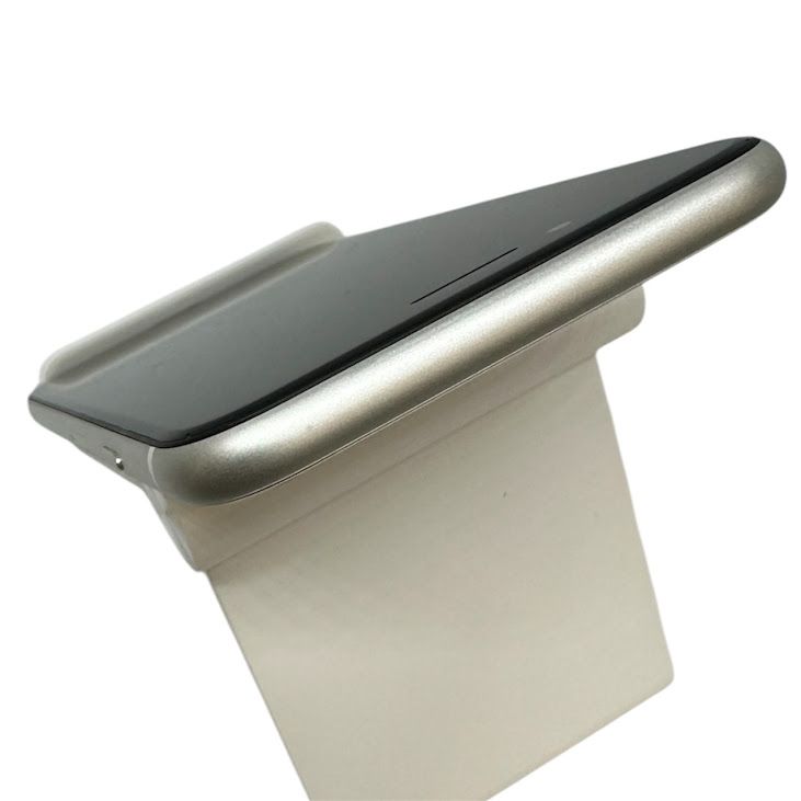 �ڥХåƥ꡼84%��iPhone��SE����2�����64GB���ۥ磻�ȡ�SIM�ե꡼���ɥ�����