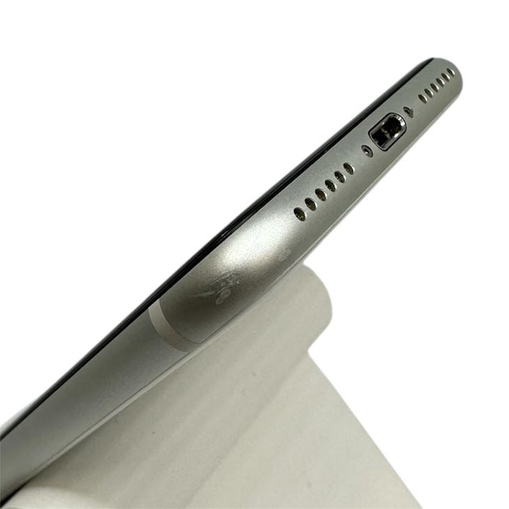 iPhone��SE����2�����64GB���ۥ磻�ȡ�SIM�ե꡼��au��