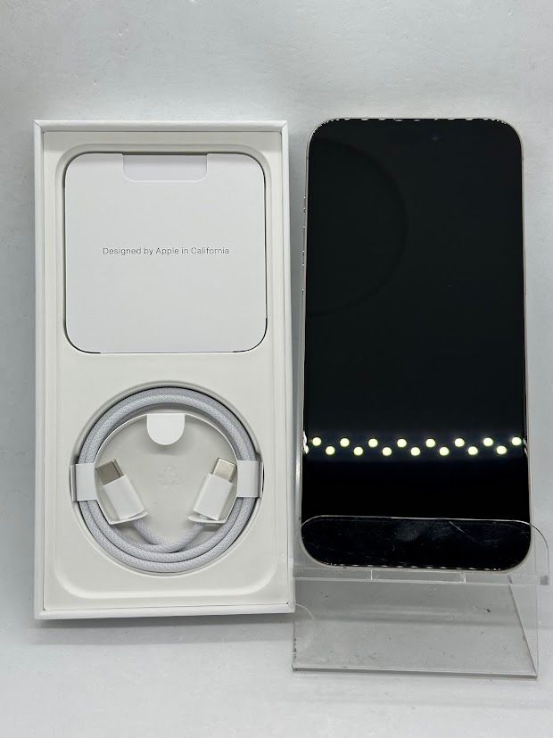 ムスビー｜iPhone15 Pro Max 512GB ナチュラルチタニウム au版 