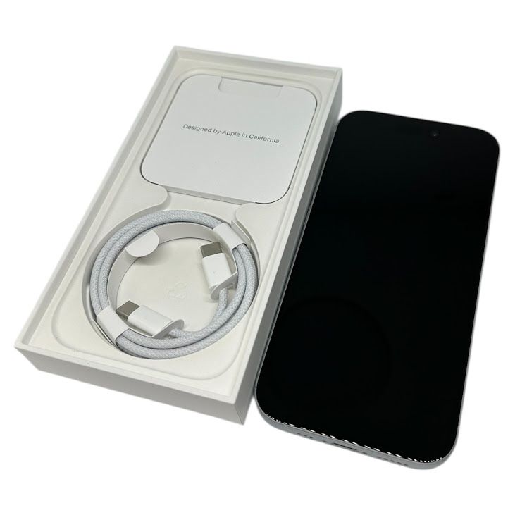 �ڥХåƥ꡼83%��iPhone��15��256GB���֥롼��SIM�ե꡼