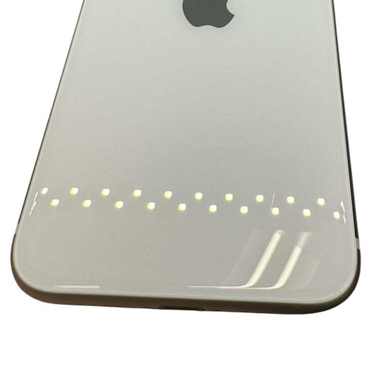 �ڥХåƥ꡼94%��iPhone��SE����2�����64GB���ۥ磻�ȡ�SIM�ե꡼��au��