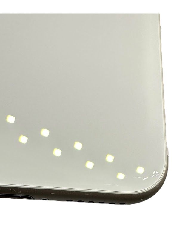 iPhone SE 第3世代 64GB スターライト バッテリー96%