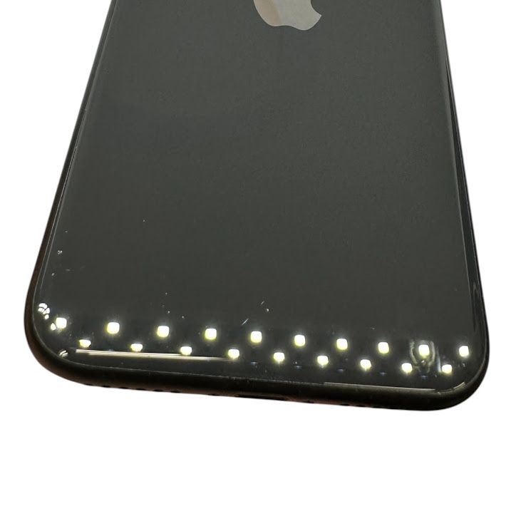 �ڥХåƥ꡼82%��iPhone��SE����2�����128GB���֥�å���SIM�ե꡼���ɥ�����