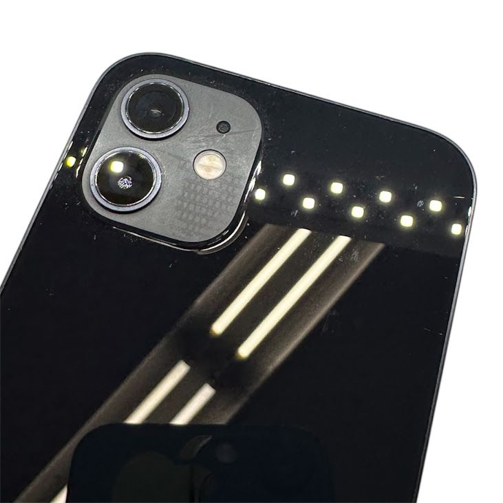 �ڥХåƥ꡼92%��iPhone��12��64GB���֥�å���SIM�ե꡼��au��