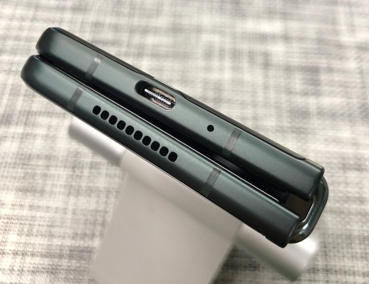 ��������ʡۤ櫓���� au Galaxy Z Fold3 5G SCG11 ���꡼��