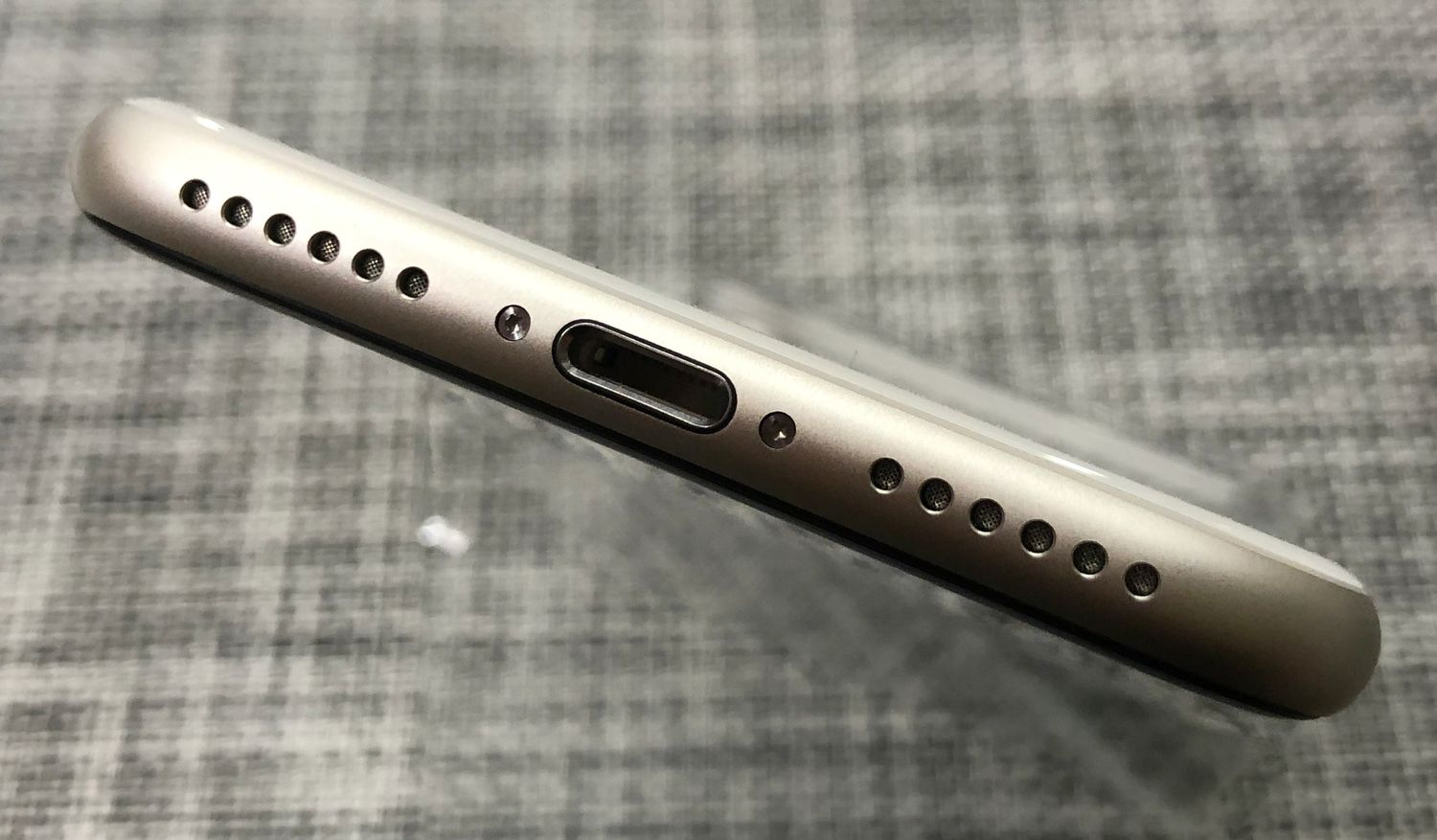 Apple iPhone SE3 128GB スターライト【中古美品】 ムスビー｜【中古美品】国内版simフリー iPhone SE3 128GB