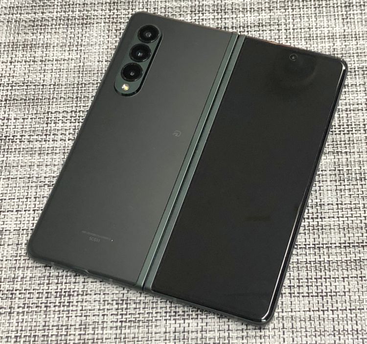 ��������ʡۤ櫓���� au Galaxy Z Fold3 5G SCG11 ���꡼��