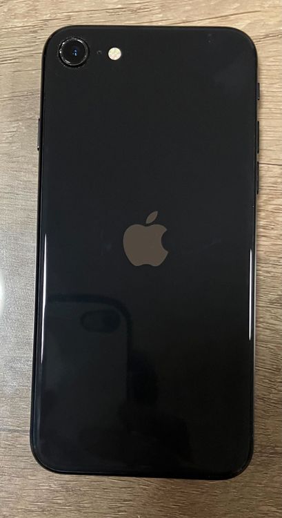 SIM�ե꡼ iPhoneSE ��2���� 64GB �֥�å�