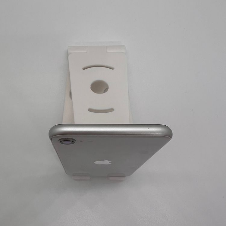 ̵iPhone SE2 64GB  au 