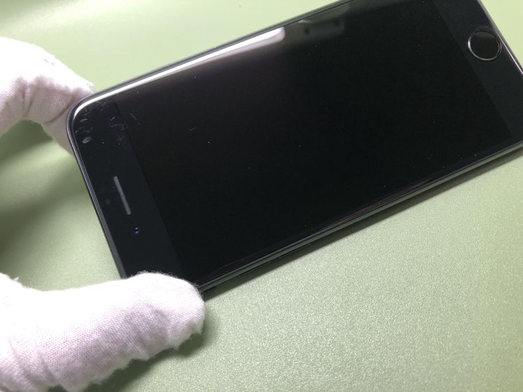 ��Sim�ե꡼��AU iPhone SE ����2����� 64GB �֥�å�----����̵��