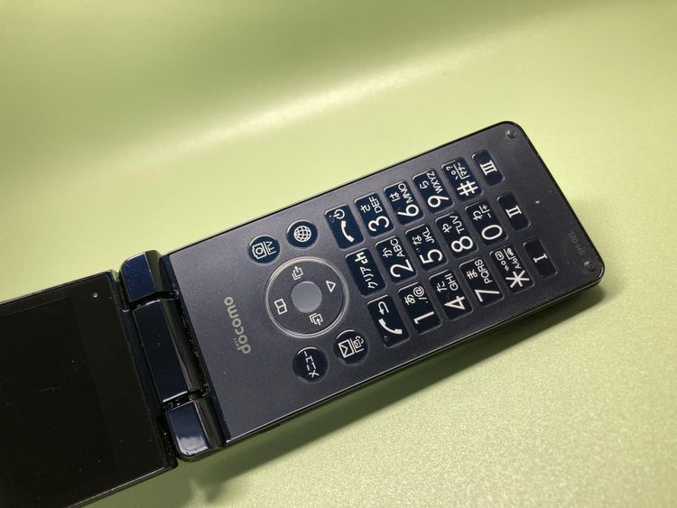 ��Sim�ե꡼��AQUOS �������� SH-02L���֥�å��ڽ���AC�����ץ����դ���