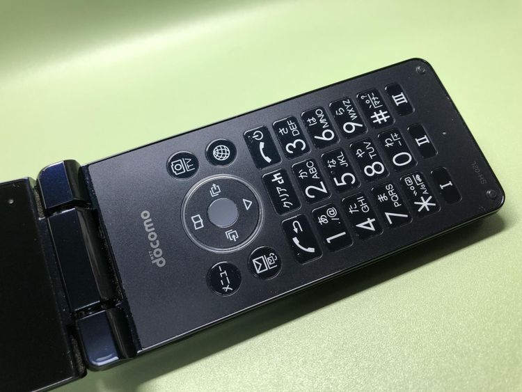 ��Sim�ե꡼��AQUOS �������� SH-02L���֥�å��ڽ���AC�����ץ����դ���