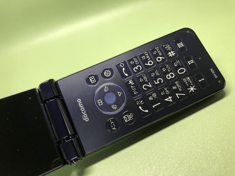 ��Sim���å�����Ѥߡ�SH-02K �����쥹�������� 4G LTE�ڽ���AC�����ץ����դ���