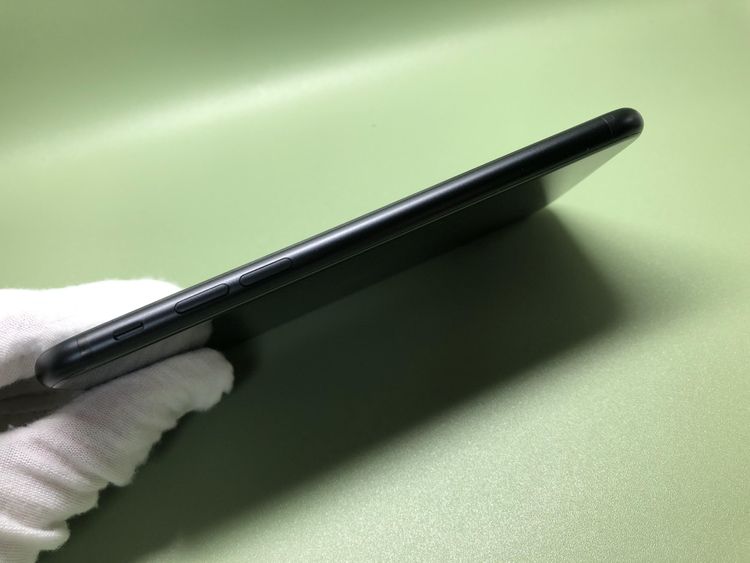 ��Sim�ե꡼��AU iPhone SE ����2����� 64GB �֥�å�----����̵��