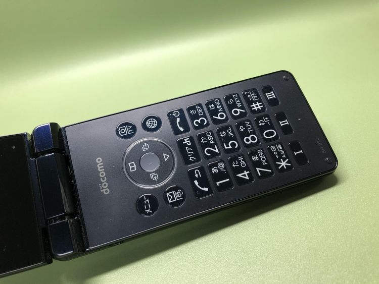 ��Sim�ե꡼��AQUOS �������� SH-02L���֥�å��ڽ���AC�����ץ����դ���