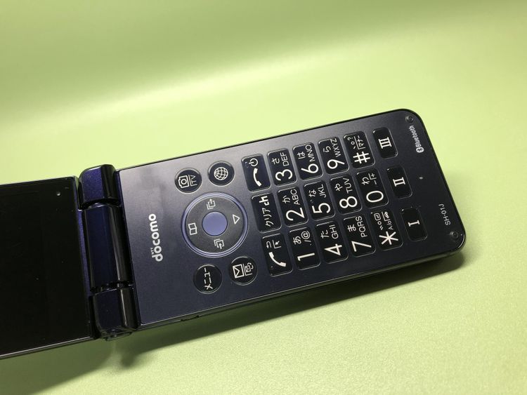 ��Sim�ե꡼��AQUOS ����������SH-01J���֥롼�֥�å��ڽ���AC�դ���