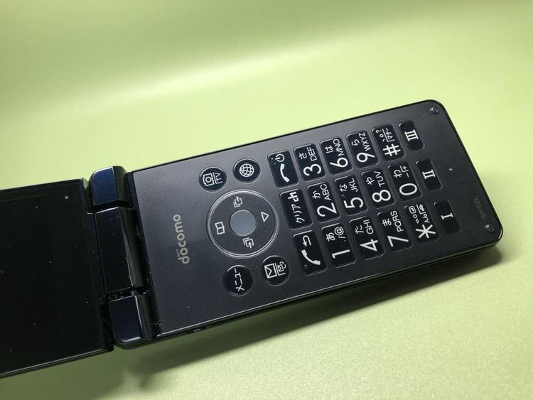 ��Sim�ե꡼��AQUOS �������� SH-02L���֥�å��ڽ���AC�����ץ����դ���