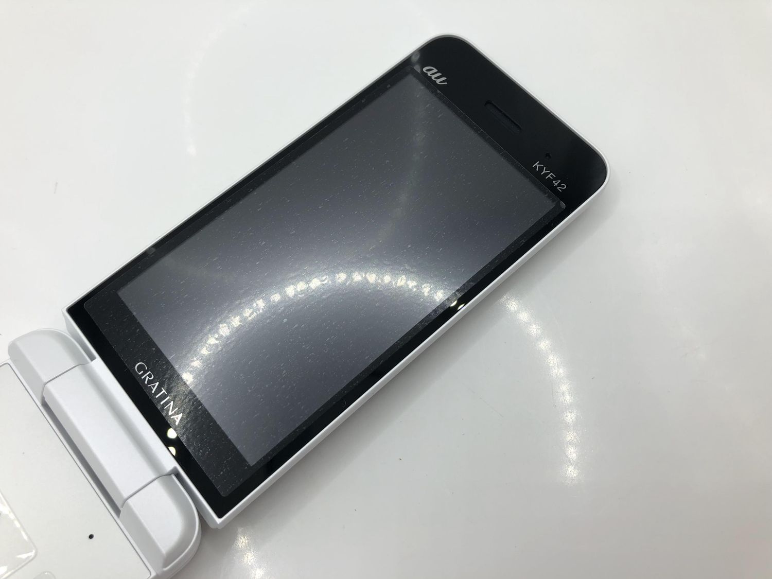 ムスビー｜【Simフリー】AU GRATINA KYF42 京セラ 4G LTE【純正