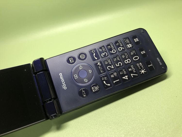 ��Sim���å�����Ѥߡ�SH-02K �����쥹�������� 4G LTE�ڽ���AC�����ץ����դ���