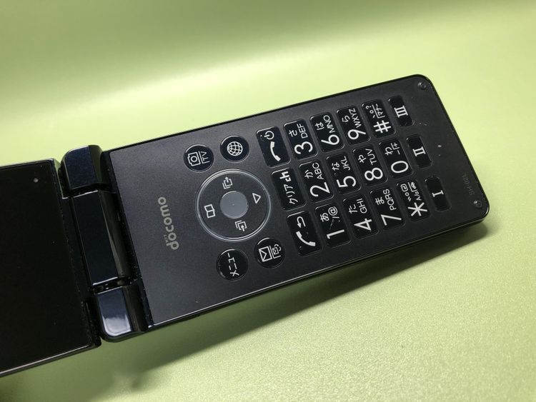 ��Sim�ե꡼��AQUOS �������� SH-02L���֥�å��ڽ���AC�����ץ����դ���