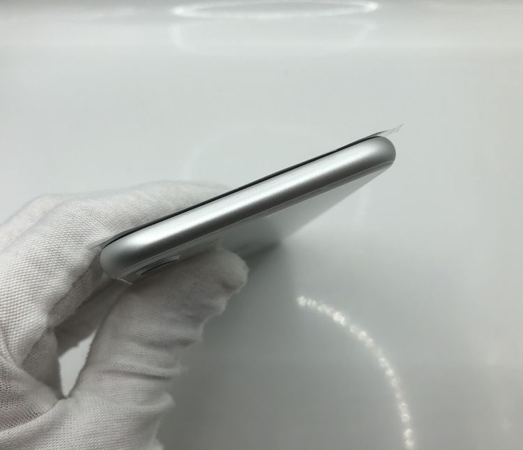 SimåѤߡAU iPhone SE 2 64GB Хåƥ꡼91